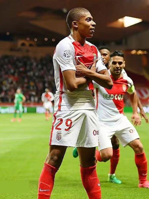 意天空：国米对帕莱斯特拉很感兴趣，亚特兰大要价至少4000万（意天空：国米有意帕莱斯特拉，亚特兰大标价至少4000万）