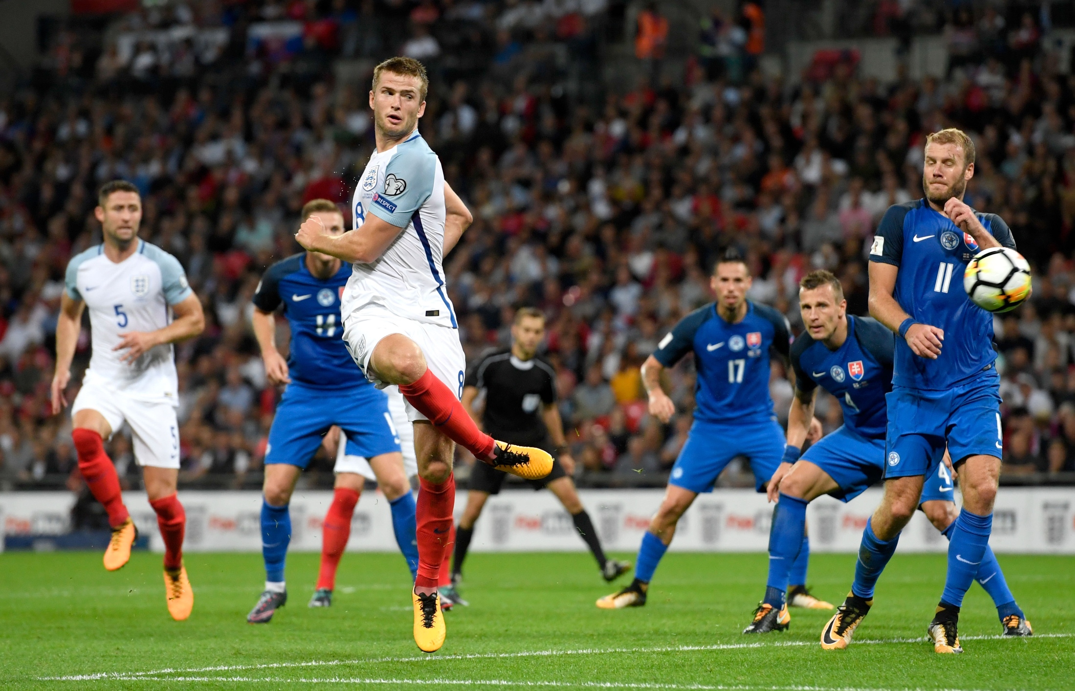 世界杯三个东道主小组赛场地公布：美国队在洛杉矶和西雅图（世界杯三东道主小组赛场地出炉：美国队将征战洛杉矶与西雅图）