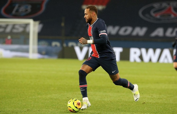 再见会是何时？上一次亚泰降级，球队用时两年重回中超（何时再相逢？亚泰上次降级两年便重返中超）