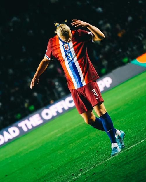 西甲做客伯纳乌替补上演梅开二度，斯韦德贝里是历史第三人（客战伯纳乌替补梅开二度，斯韦德贝里成西甲史上第三人）