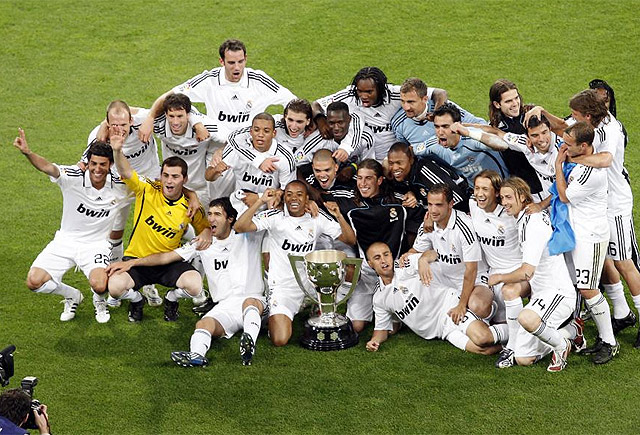 博尼：迪马尔科总是能传出好球；米兰德比和其他比赛一样重要（博尼称赞迪马尔科传球稳定，直言米兰德比与其他比赛同样重要）